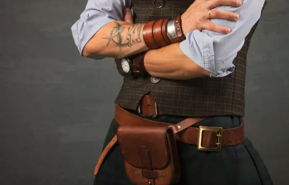 Sam Browne Belt and Brass Trigger Clip Creative Uses